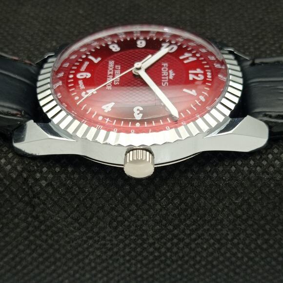 Vintage 1976 Fortis Manual Mens Silver Watch W/Leather Strap & Red accents - Picture 5 of 8